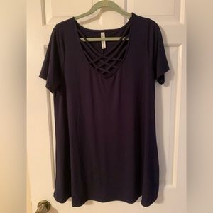 Zenana Premium criss cross short sleeve top, navy, 1X